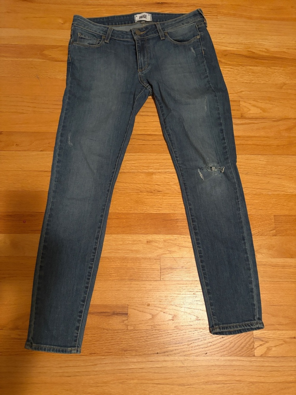 PAIGE Verdugo Ankle women’s Jeans in Washed Blue with Subtle Distress